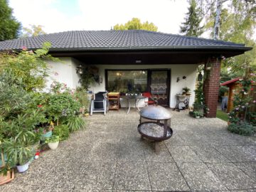 Kleines Familienglück: Top-gepflegter Bungalow mit perfektem Garten und Aufstockungspotenzial, 12305 Berlin / Lichtenrade, Bungalow