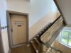 Schöne Dachgeschoss-Wohnung mit Dachbodenreserve und hübschem Balkon - Treppenhaus