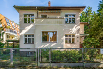 Bezugsfrei: Perfektes Zweifamilienhaus in bester Lage von Lichtenrade *sanierungsbedürftig*, 12307 Berlin / Lichtenrade, Zweifamilienhaus