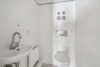 3-Zimmer-Komfort mit Balkon, TG-Stellplatz & moderner Küche – Baujahr 2002 ✨ - Gäste-WC