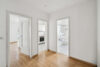3-Zimmer-Komfort mit Balkon, TG-Stellplatz & moderner Küche – Baujahr 2002 ✨ - Flur