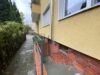 Gepflegtes Mehrfamilienhaus in guter Wohnlage mit Neubaupotenzial und DG-Ausbaureserve - Fassade